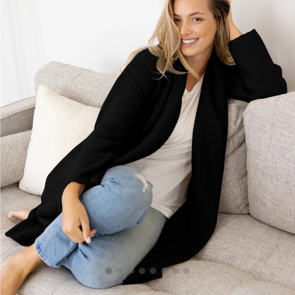 Worn once - kindred bravely - cardigan sweater - black - Picture 4 of 4